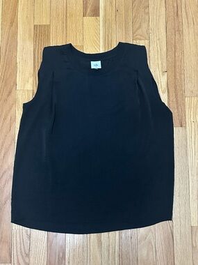 NWOT CAbi Black Crewneck Sleeveless Tank